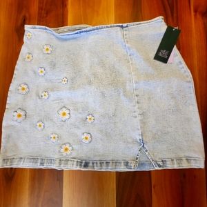 Denim miniskirt with embroidered flowers. Wild Fable. Size 14. Never worn.